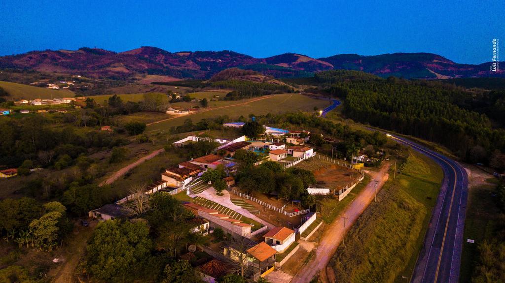 Pousada Luz Da Lua Lindóia Eksteriør billede
